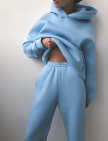 Women's Hooded Sweatshirt & Jogger Set | Stylish Sports Suit for Active Lifestyles
